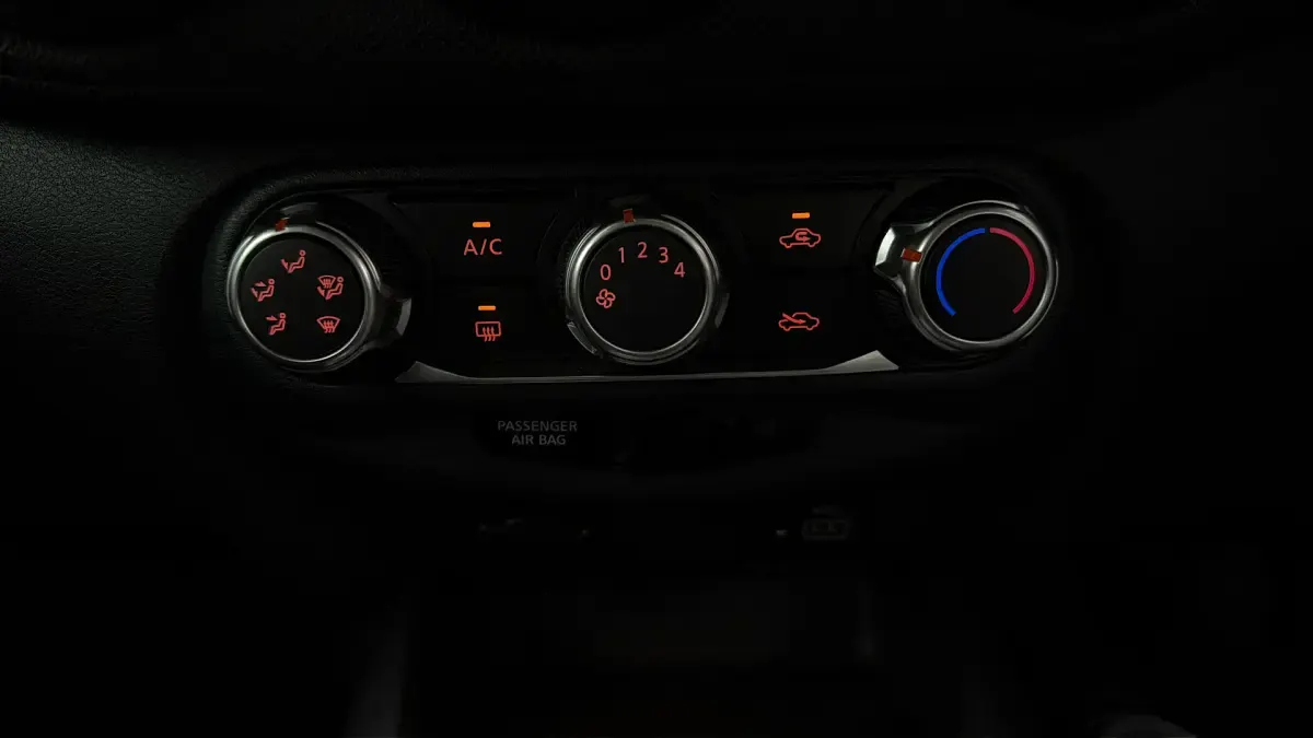 Used Nissan Juke Acenta 114 HP (83 kW) 2021 White SUV