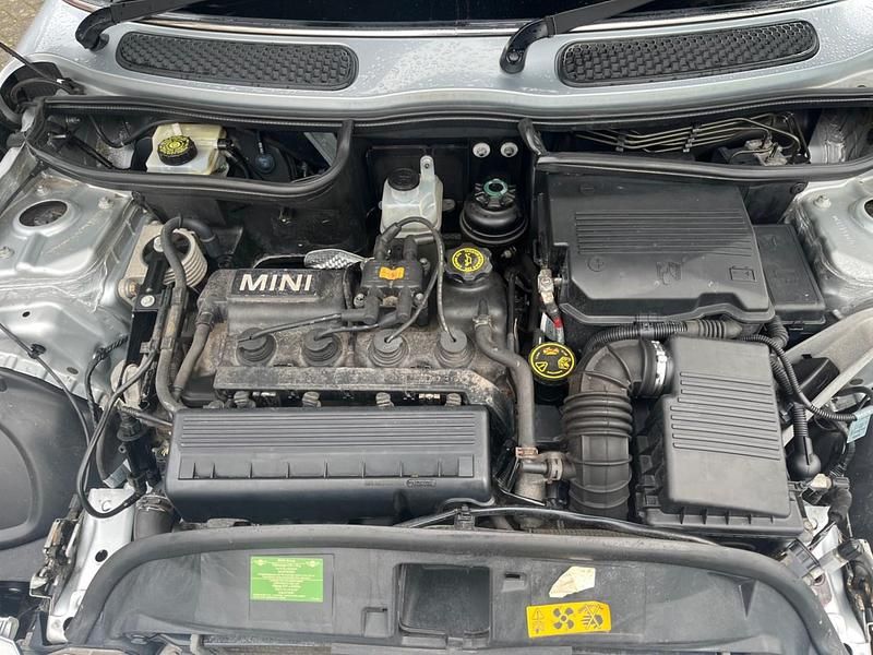 Used Mini Cooper Hatch 2003 Silver Hatchback