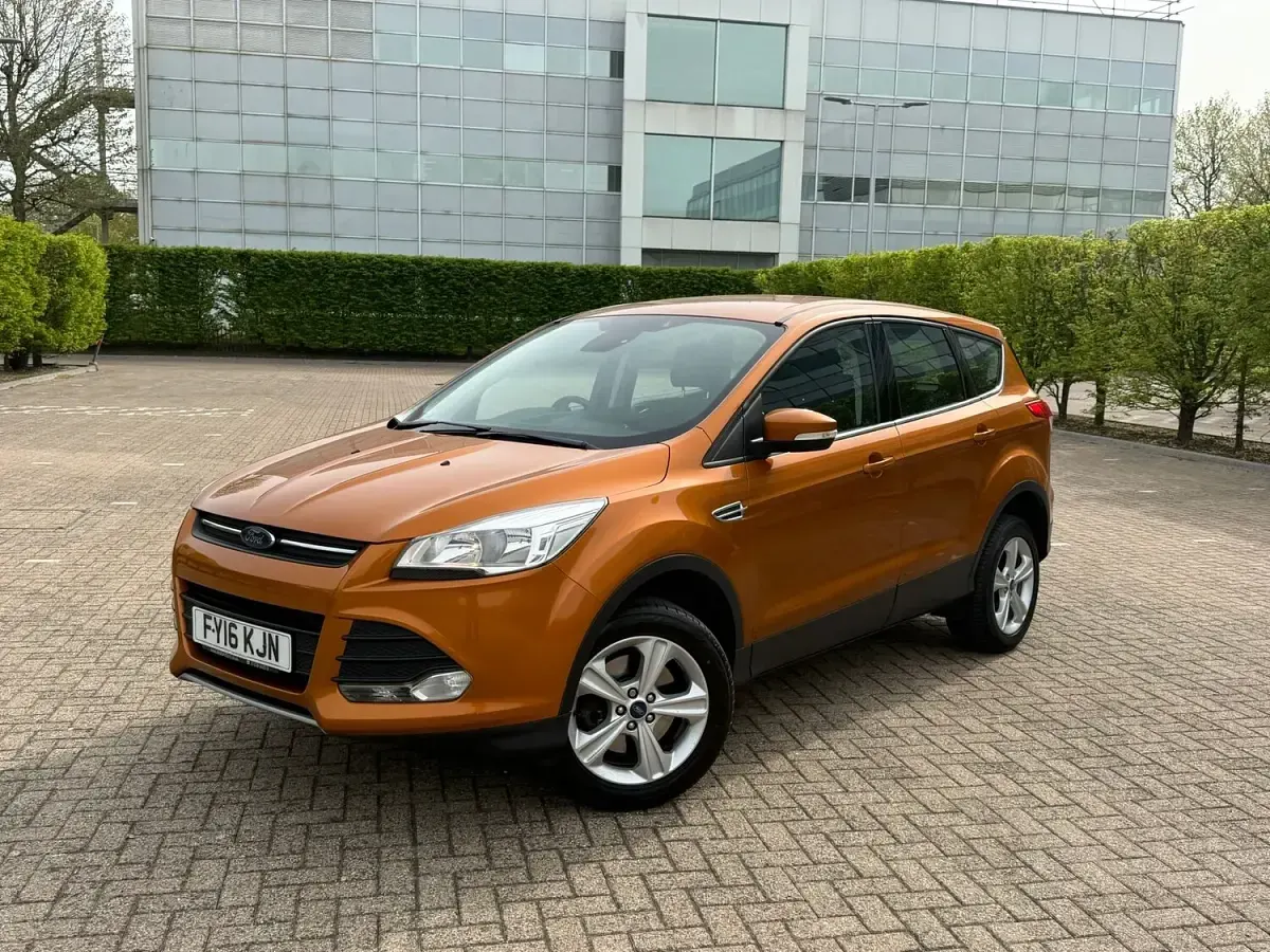 Used Ford Kuga Zetec 182 HP (133 kW) 2016 Orange SUV