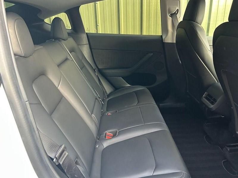 Used Tesla Model Y 282 kW (384 HP) 2022 White SUV