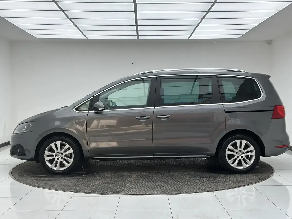 Used Seat Alhambra SE 177 HP (130 kW) 2015 Grey MPV