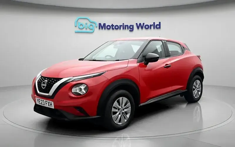 Usado Nissan Juke S 114 HP (83 kW) 2023 Vermelho SUV