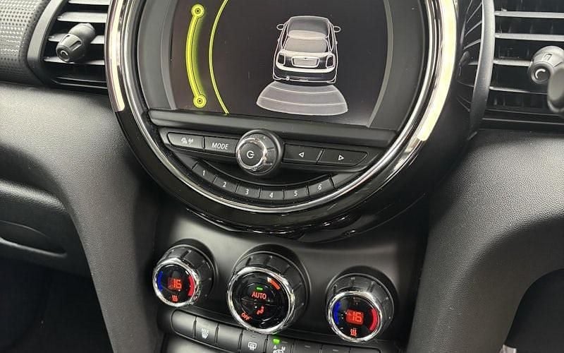 Used Mini Cooper Hatch 136 HP (100 kW) 2017 Hatchback