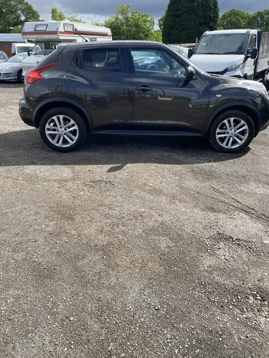 Used Nissan Juke Acenta Premium 110 HP (80 kW) 2013 Orange SUV