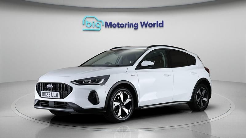 Used Ford Focus Active 125 HP (91 kW) 2023 White Hatchback