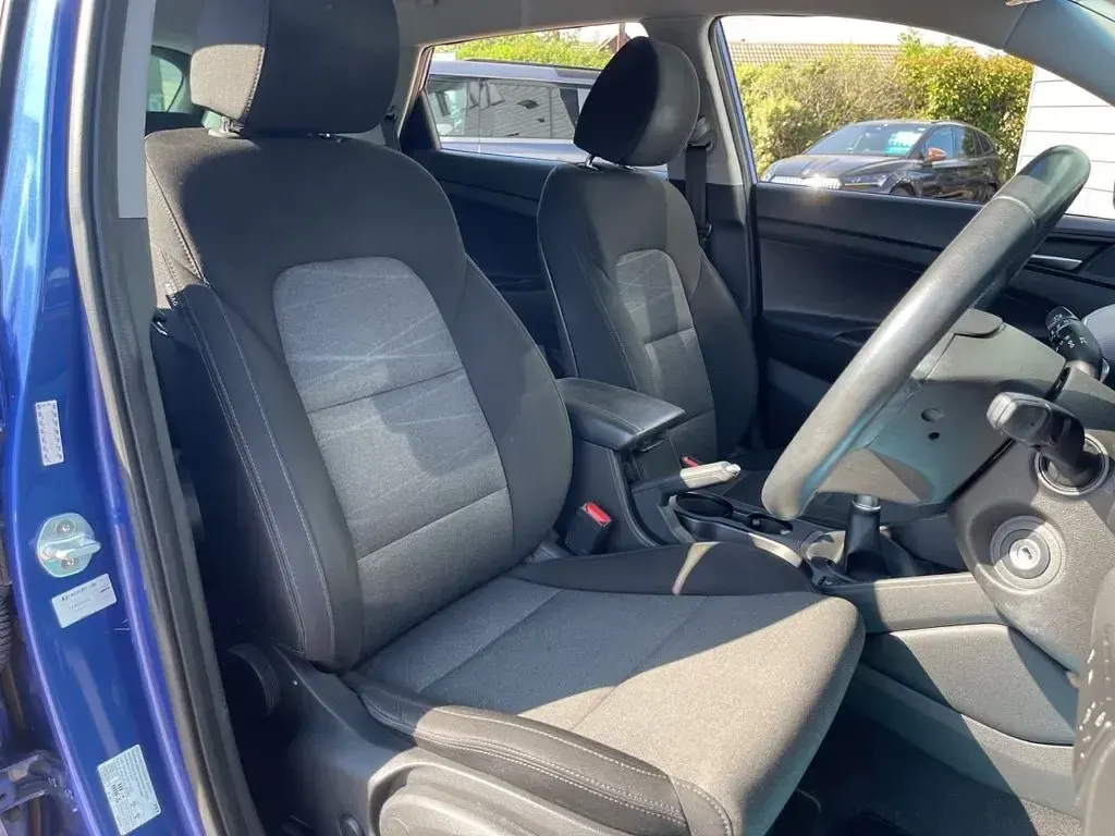 Used Hyundai Tucson SE 132 HP (97 kW) 2019 Blue SUV