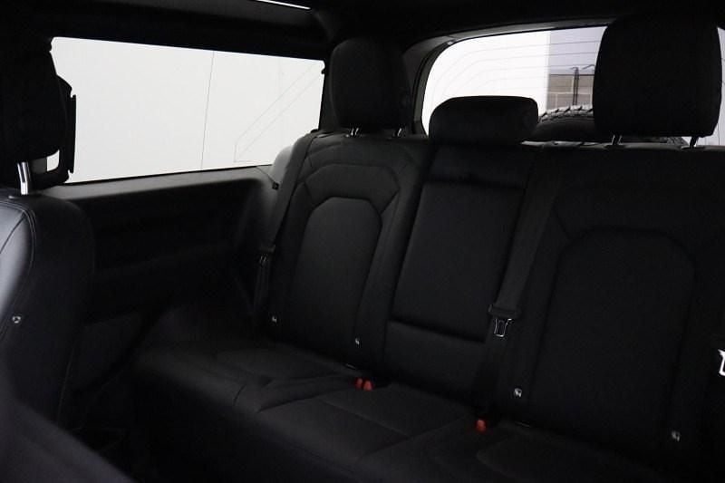 Used Land Rover Defender 75th Limited Edition 300 HP (220 kW) 2023 Green SUV