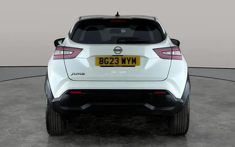 Used Nissan Juke N-Connecta 114 HP (83 kW) 2023 White SUV