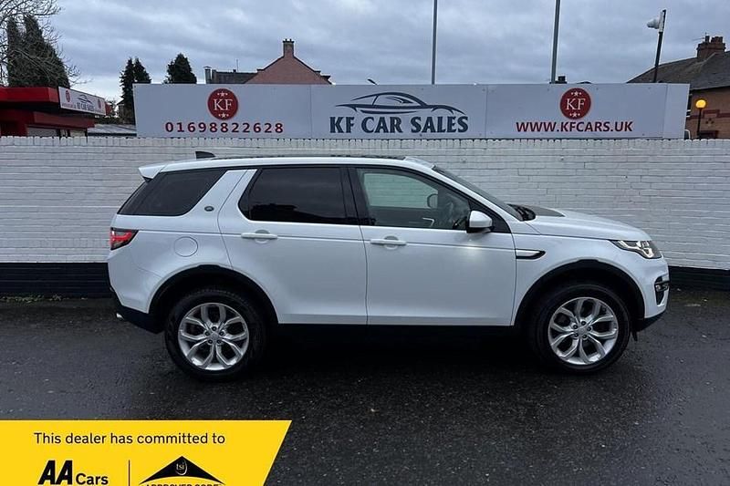 Used Land Rover Discovery Sport HSE 180 HP (132 kW) 2018 White SUV