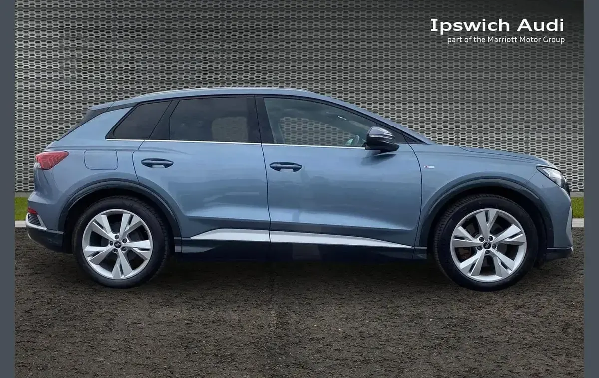 Used Audi Q4 e-tron S-Line 150 kW (204 HP) 2022 Blue SUV