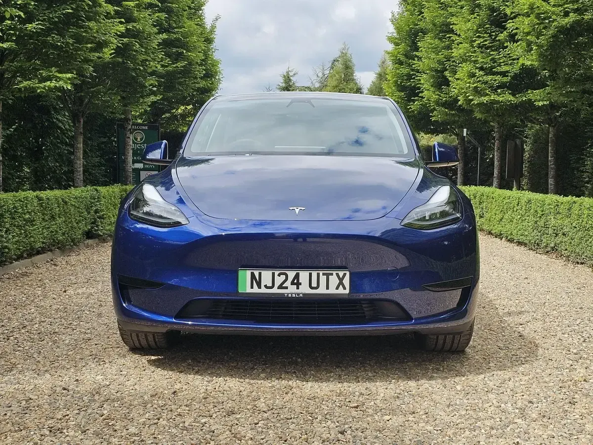Used Tesla Model Y RWD 219 kW (299 HP) 2024 Blue SUV