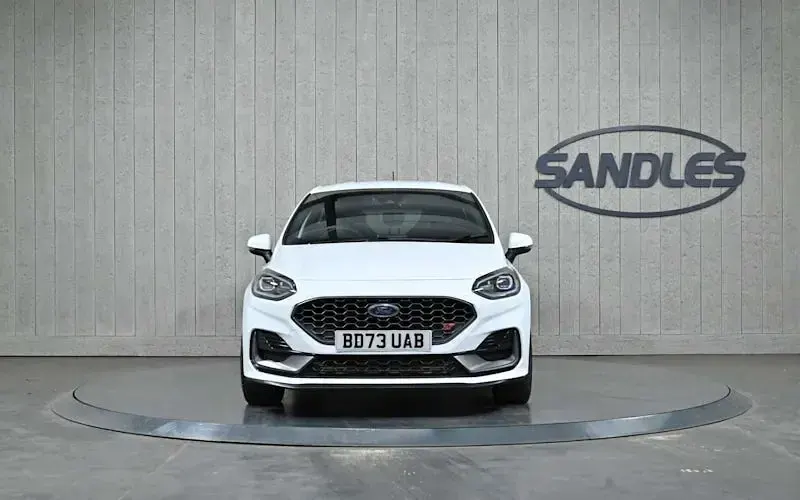 Używany Ford Fiesta ST 200 KM (147 kW) 2023 Biały Hatchback
