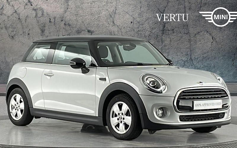 Used 2021 Mini Cooper Classic Hatchback | £10,500 (Good price) - Image 1/4