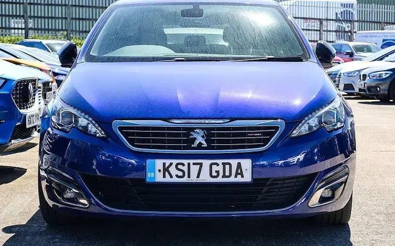 Usado Peugeot 308 GT-line 120 HP (88 kW) 2016 Citadino