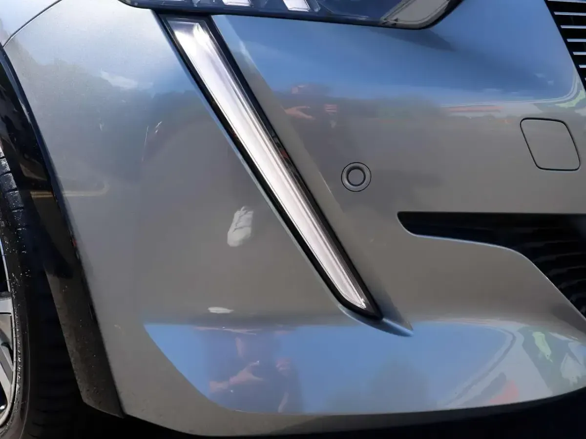 Used Peugeot 208 GT-line 101 HP (74 kW) 2020 Grey Hatchback
