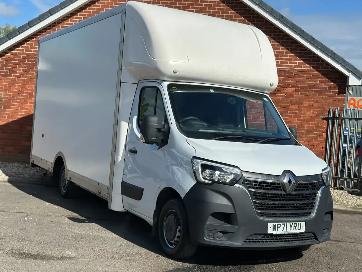 Used Renault Master Business 2021 White MPV