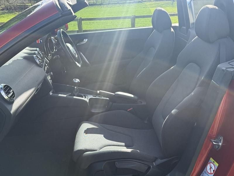 Used Audi TT Business 160 HP (117 kW) 2013 Red Coupe