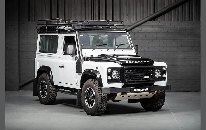 Usado Land Rover Defender Adventure 120 CV (88 kW) 2016 Blanco Familiar