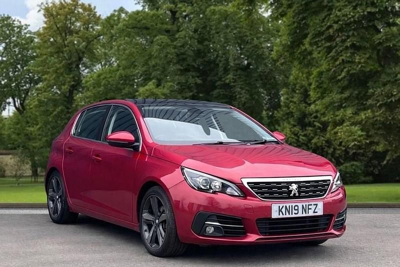 Used Peugeot 308 Allure 130 HP (95 kW) 2019 Red Hatchback
