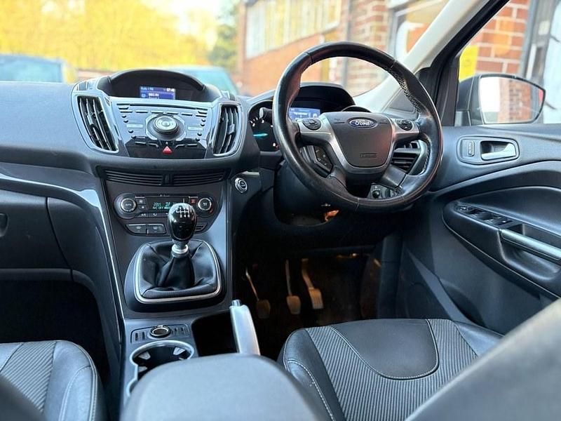 Używany Ford Kuga Titanium 140 KM (102 kW) 2014 Szary SUV