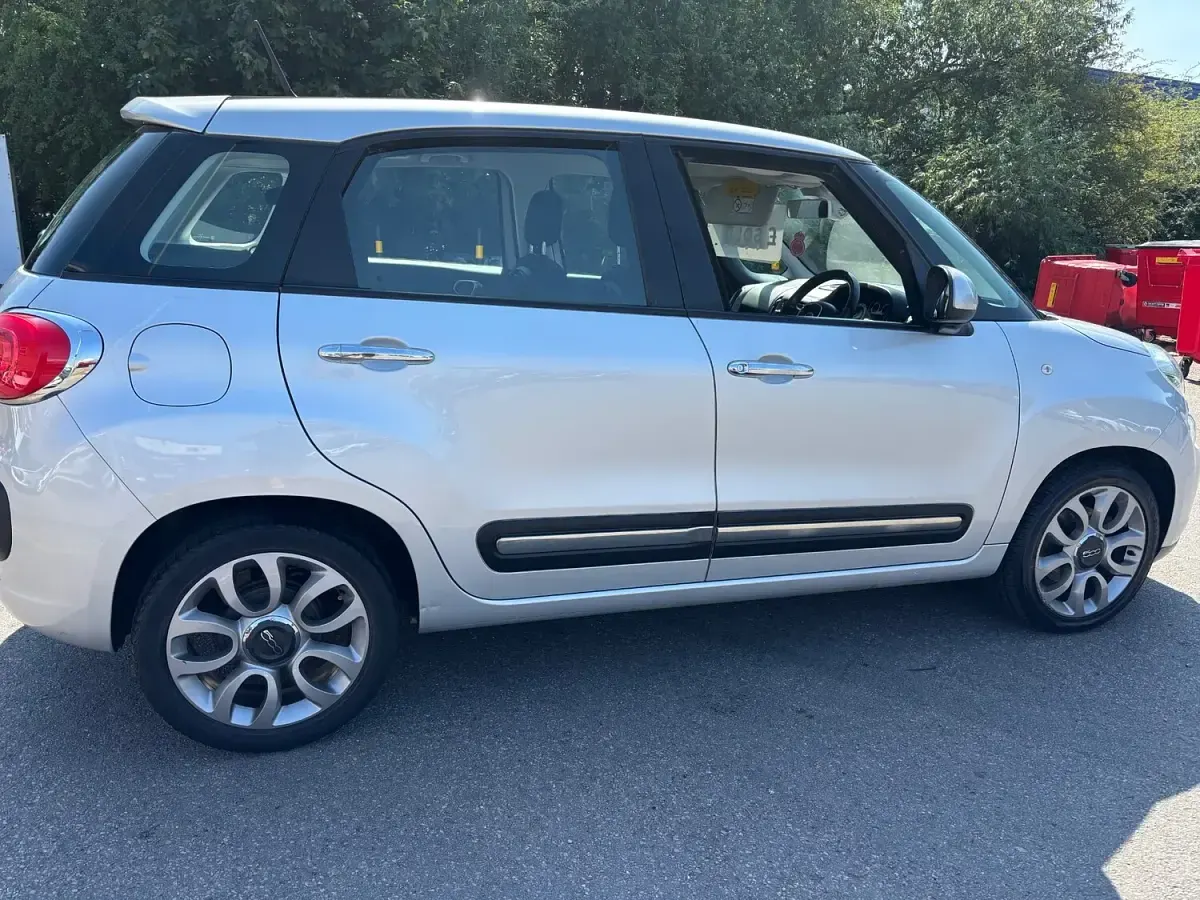 Used Fiat 500L Lounge 95 HP (69 kW) 2017 Silver MPV