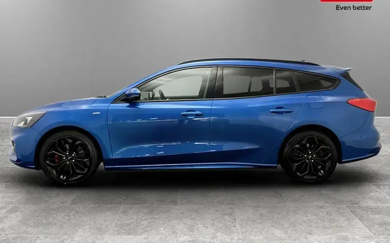 Used Ford Focus ST-Line X 120 HP (88 kW) 2019 Blue Estate