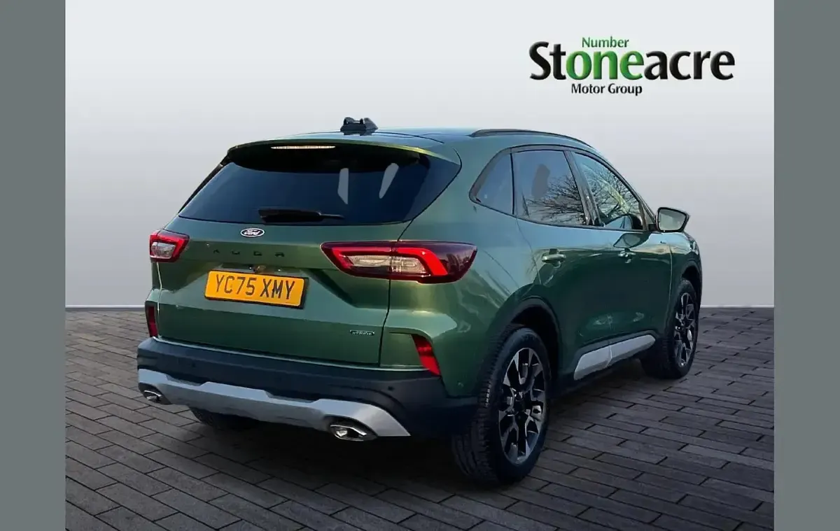 Used Ford Kuga Active 239 HP (175 kW) 2025 Green SUV