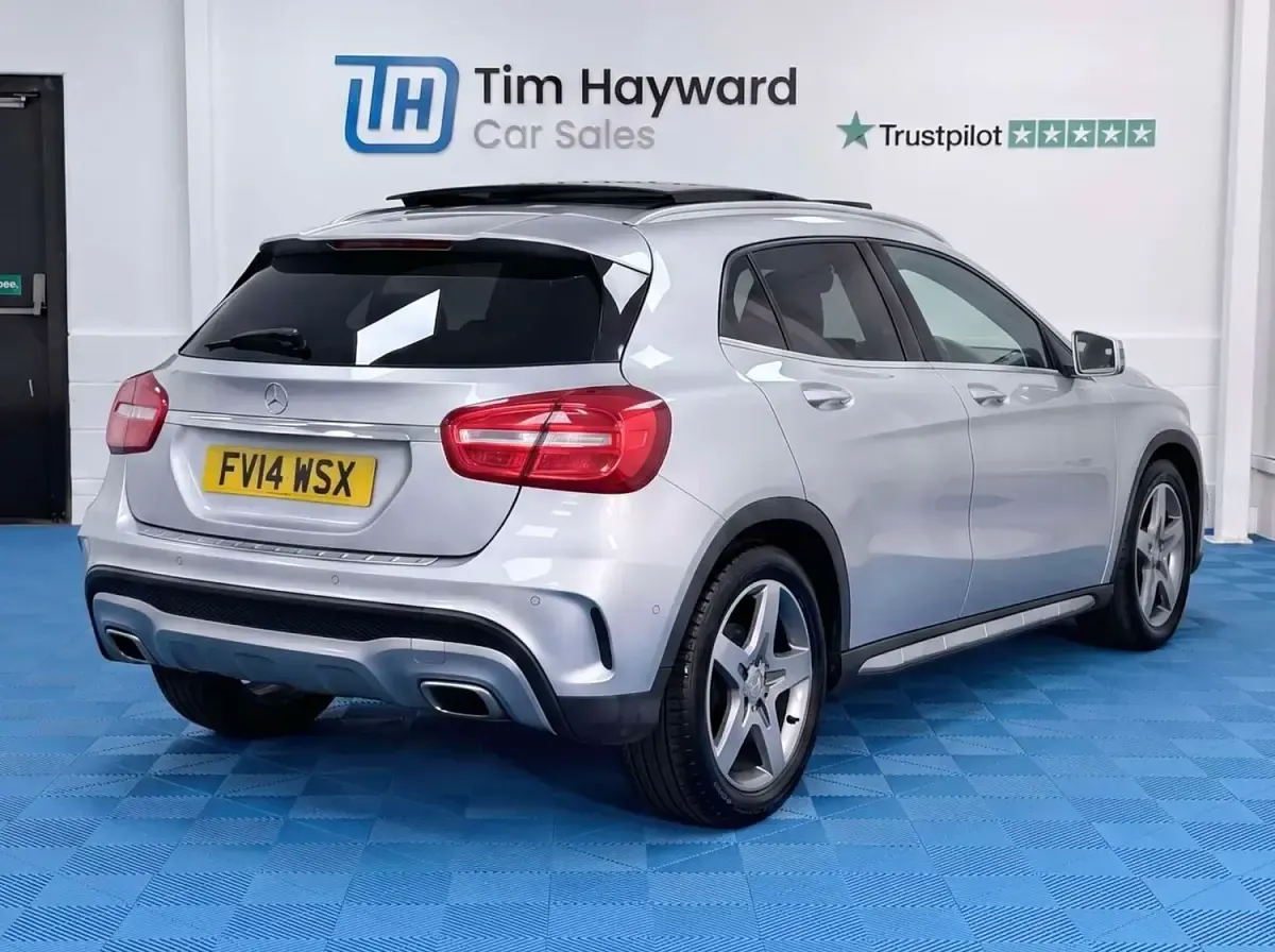 Used Mercedes GLA220 AMG Line Premium 170 HP (125 kW) 2014 Silver SUV