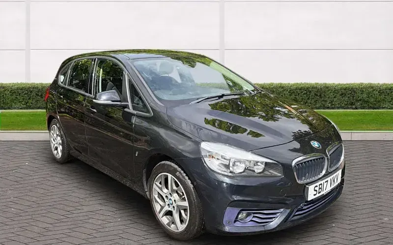 Used BMW 225 Active Tourer Sport Line 224 HP (164 kW) 2017 MPV