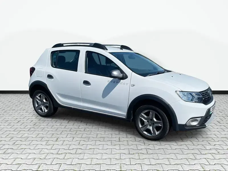 Used Dacia Sandero Essentiel 95 HP (69 kW) 2019 White Hatchback