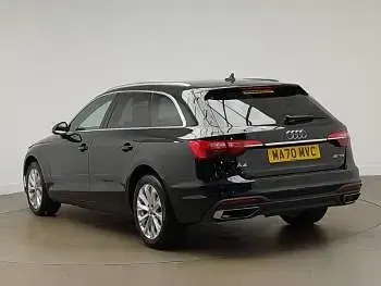 Używany Audi A4 Comfort 163 KM (119 kW) 2020 Czarny Kombi