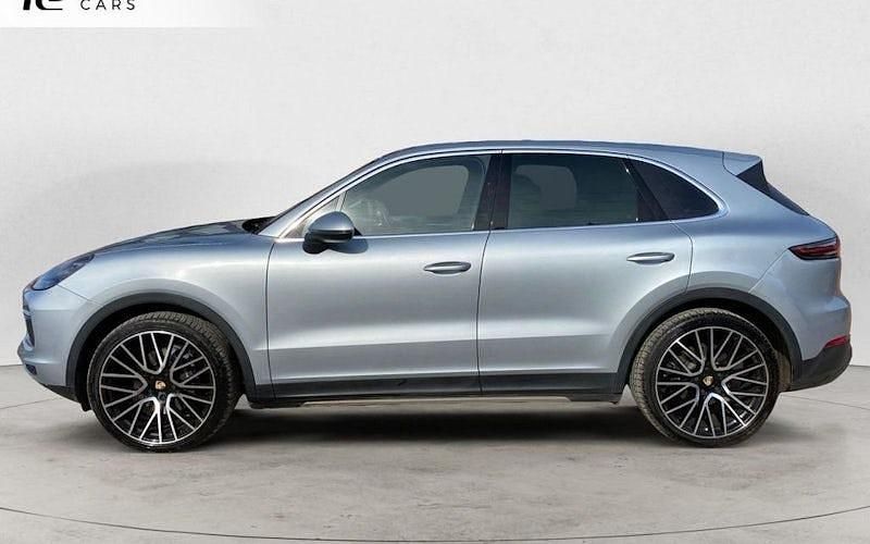 Begagnad Porsche Cayenne 340 HK (250 kW) 2021 Silver SUV