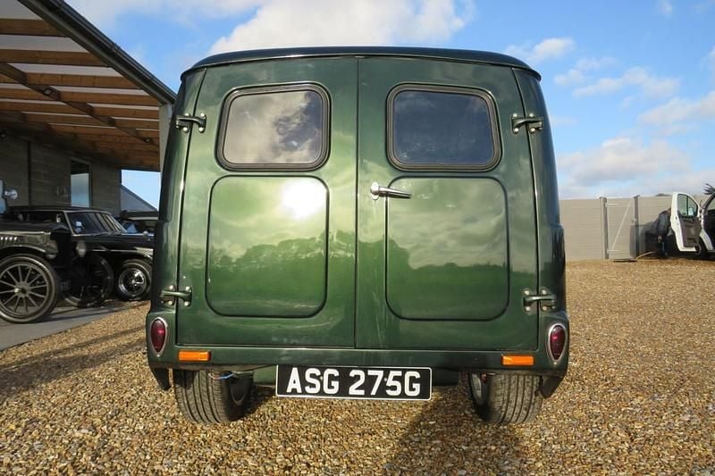 Used Morris Six 200 HP (147 kW) 1969 Green SUV