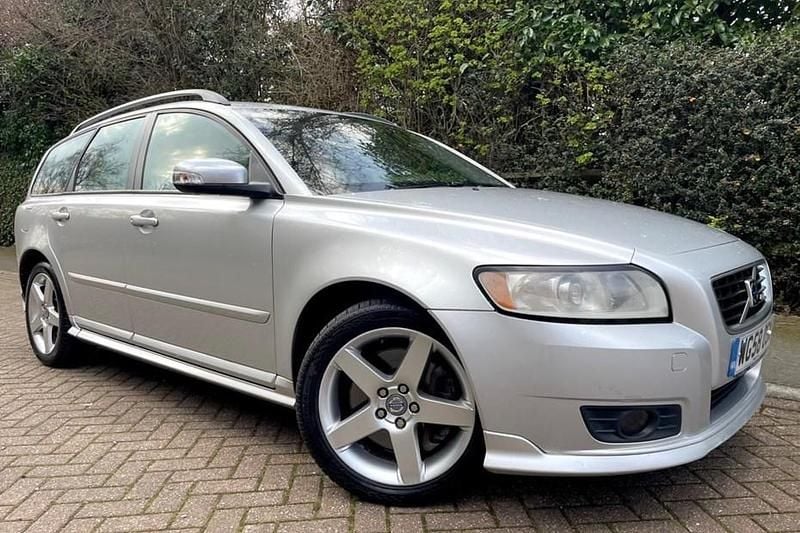 Used Volvo V50 R-Design 180 HP (132 kW) 2009 Silver Estate