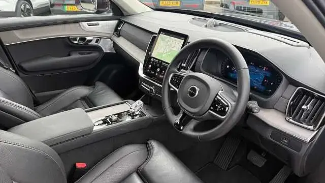 Begagnad Volvo XC90 Ultra 455 HK (334 kW) 2025 Röd SUV