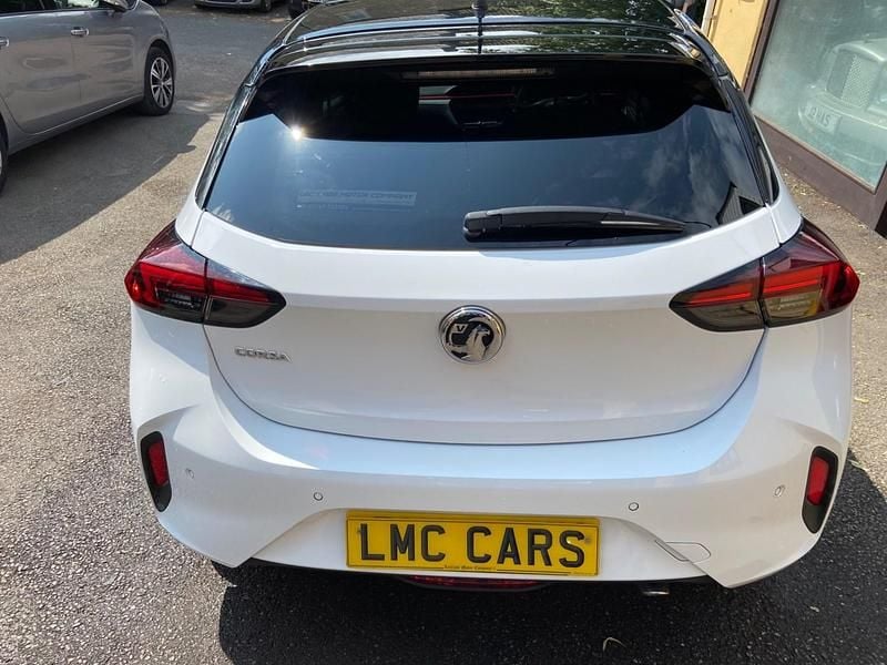 Used Vauxhall Corsa SRi 100 HP (73 kW) 2020 White Hatchback