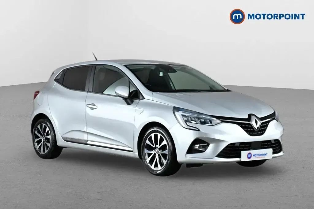 Used Renault Clio Iconic 101 HP (74 kW) 2020 Hatchback