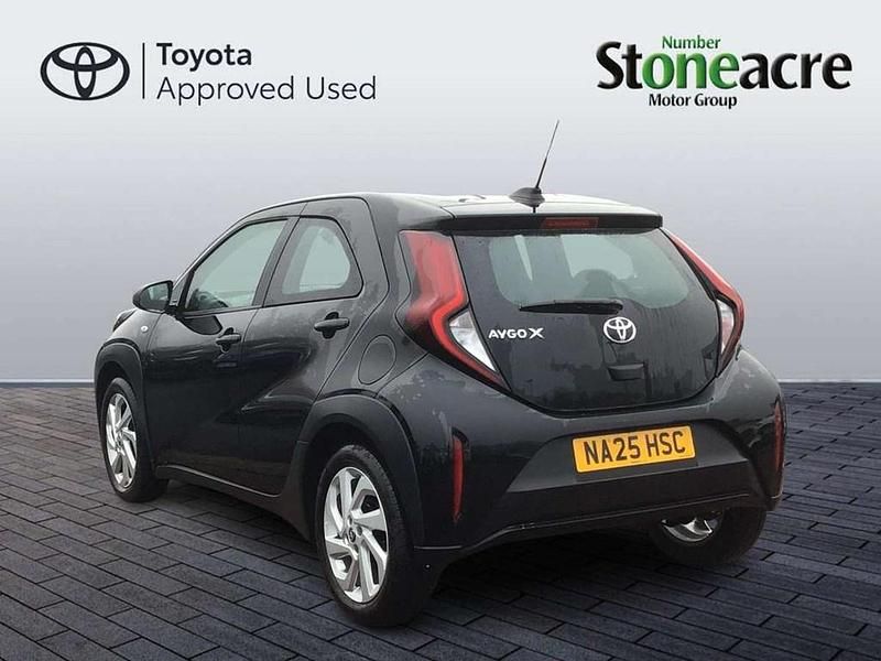 Used Toyota Aygo X PURE 72 HP (52 kW) 2025 Black SUV