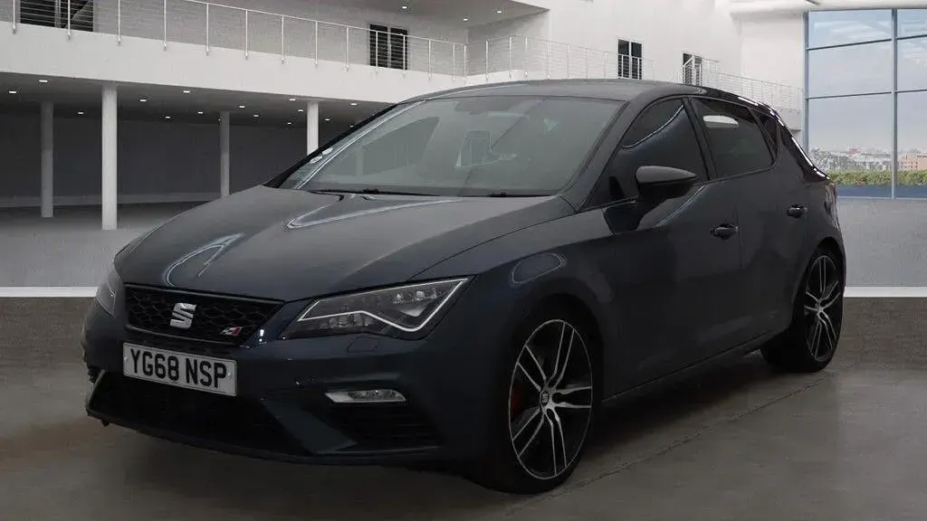 Used Seat Leon CUPRA 290 HP (213 kW) 2019 Grey Hatchback