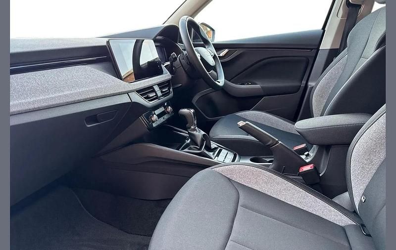 Used Skoda Kamiq SE 113 HP (83 kW) 2025 Black magic pearl effect SUV