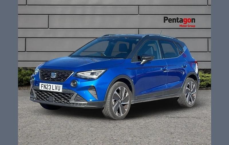 Used Seat Arona FR 108 HP (79 kW) 2023 Blue SUV
