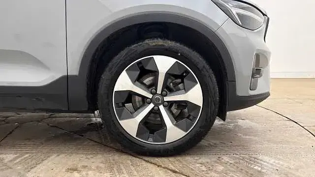 Used Volvo XC40 Plus 194 HP (142 kW) 2026 SUV