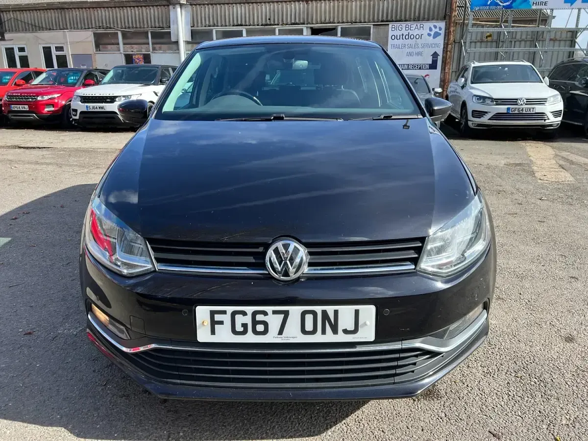 Used VW Polo Edition 90 HP (66 kW) 2017 Black Hatchback