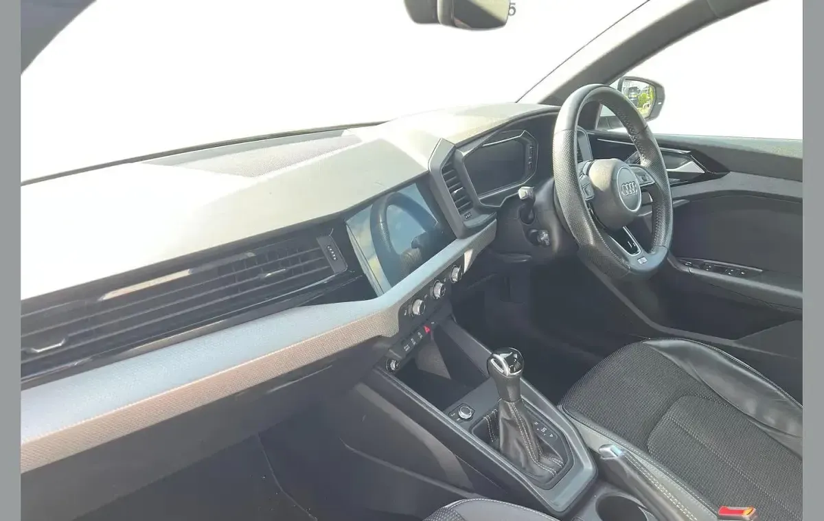 Used Audi A1 S-Line 113 HP (83 kW) 2020 White SUV