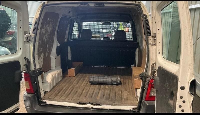 Used Citroën Berlingo 90 HP (66 kW) 2007 White MPV