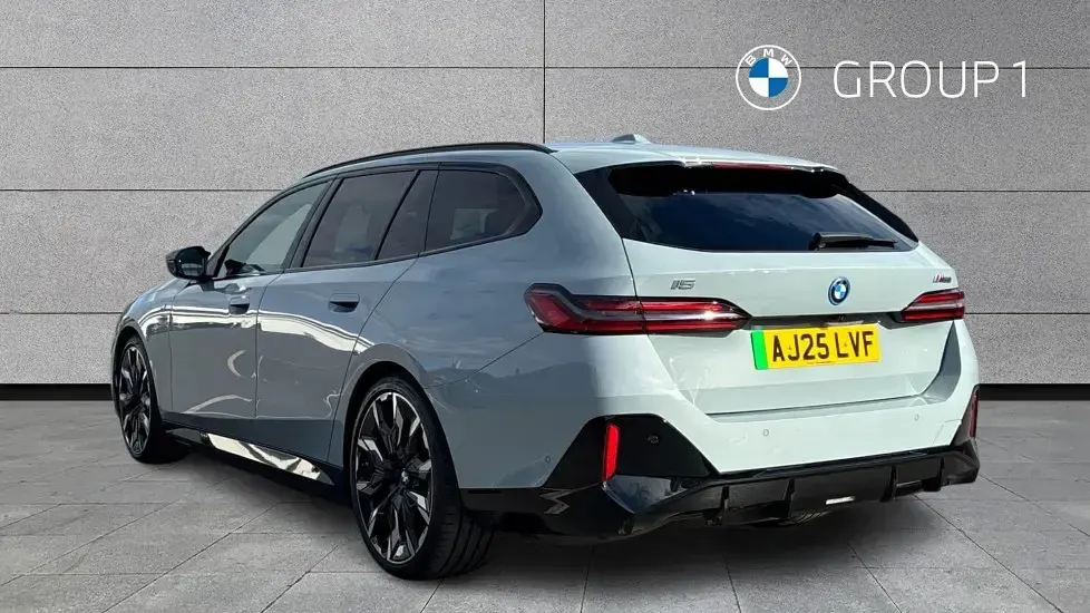 Used BMW i5 Shadowline 442 kW (601 HP) 2025 Grey Estate