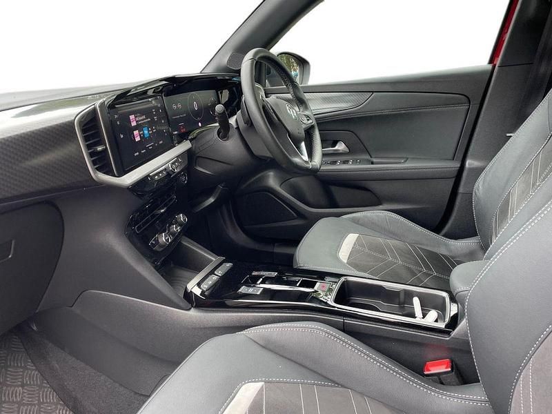 Second-hand Vauxhall Mokka Ultimate 128 CP (94 kW) 2023 Roșu SUV