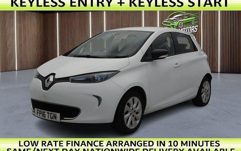 White Used 2016 Renault Zoe Dynamique Hatchback | £4,285 (Fair price) - Image 1/2
