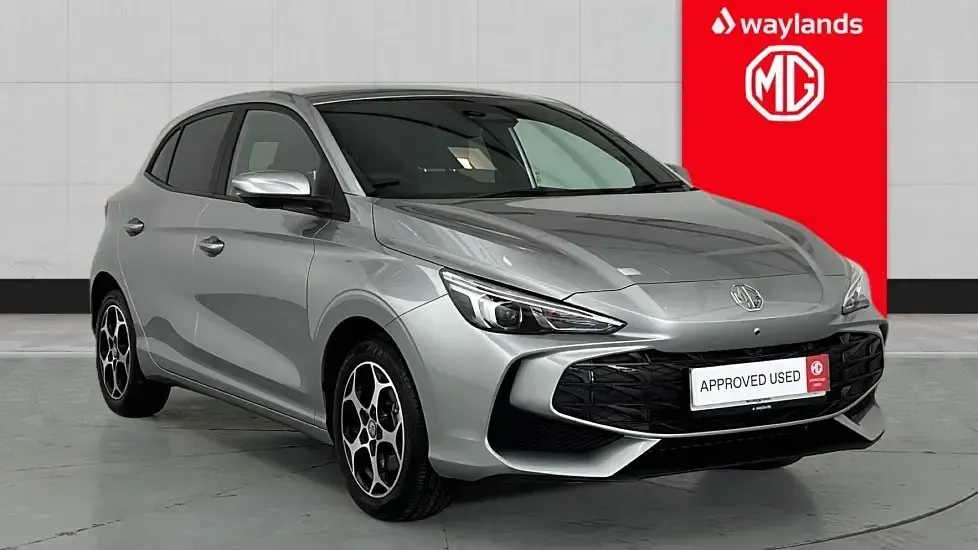 Usado MG MG3 Trophy 194 HP (142 kW) 2025 Prateado Citadino