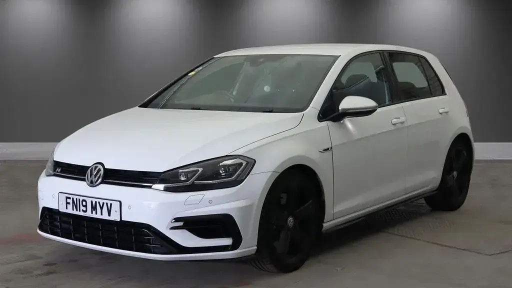 Used VW Golf VII R 300 HP (220 kW) 2019 White Hatchback